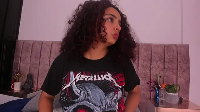 Dahlia_rossee webcam