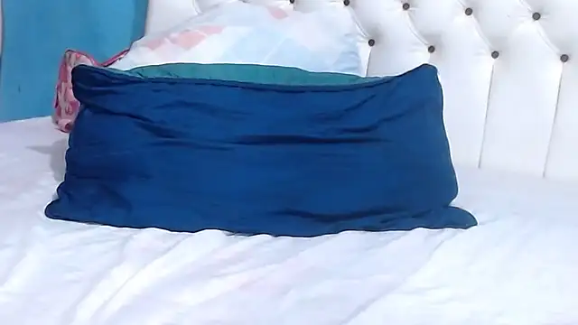 SamiBoobsxx webcam