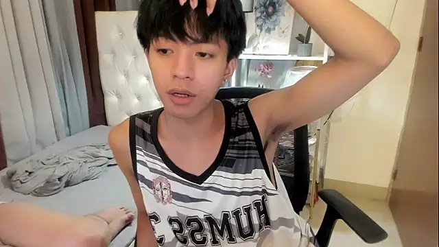 davincihugecock live sex cam