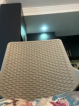 Mau_White webcam
