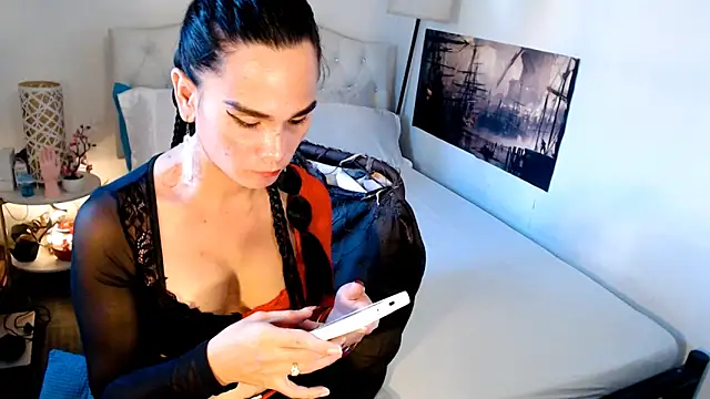 NinaDOM4CUM webcam