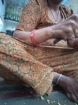 aunty_sumy