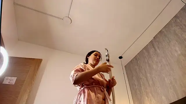 curly_babe webcam