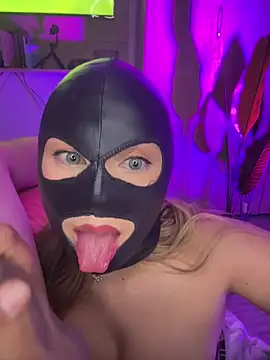 MasterAlexSlavekate webcam