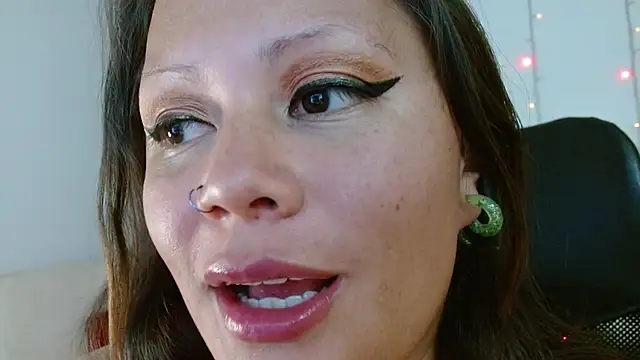 miss_evoleth2 webcam