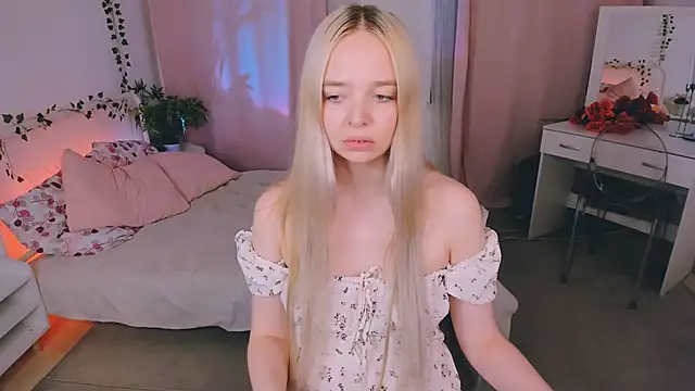 BellaMontgomery webcam