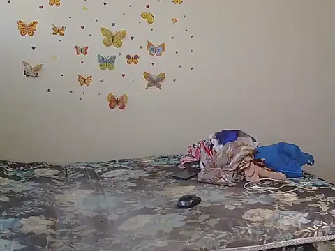 PinkKissess webcam