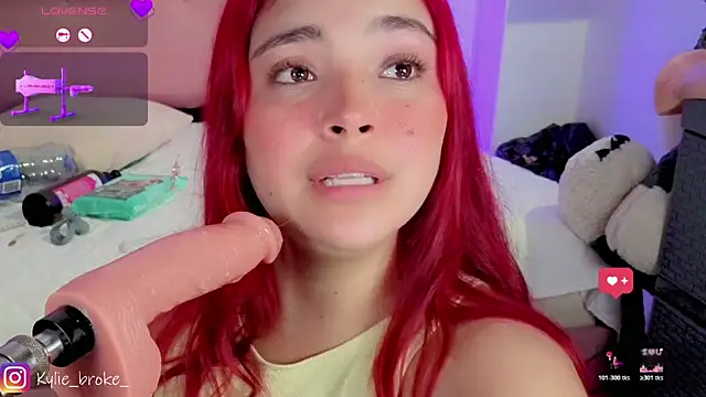 Kylie_brokee webcam