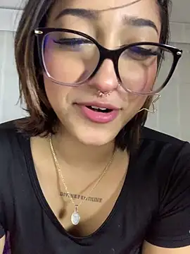 LilithMonette webcam