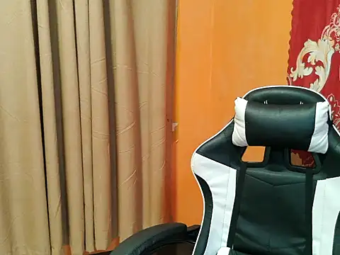 ur_asianpretty webcam