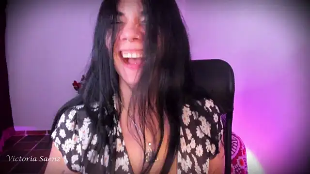 victoriaasaenz_ webcam