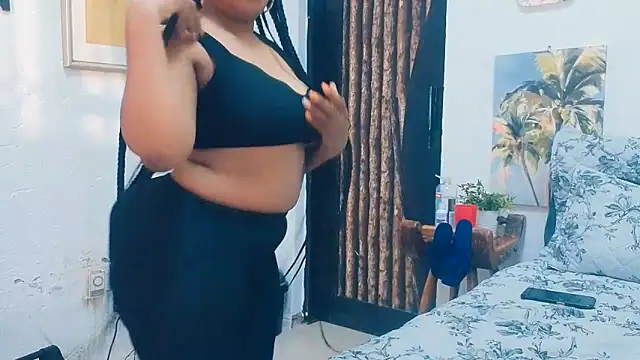 GiantBootyMilf webcam