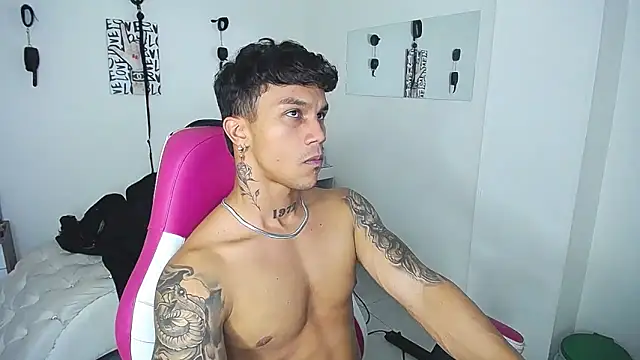 Leonard_Price webcam