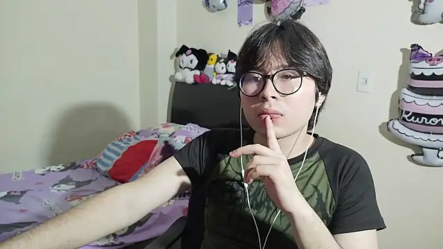 HeyImDante webcam
