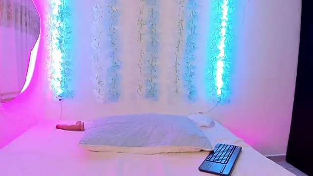 LunoxVelvet webcam