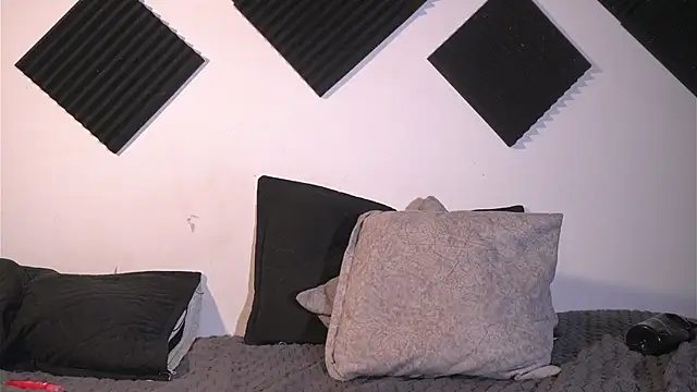 Ambeer_Rousess webcam
