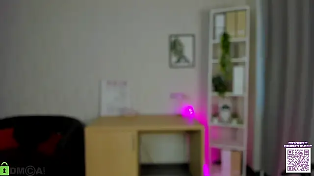 Lessi_Panic webcam