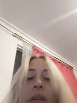 sofigirlgold webcam