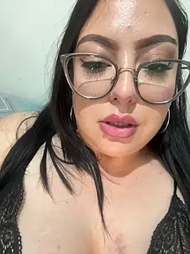 MileyGia webcam