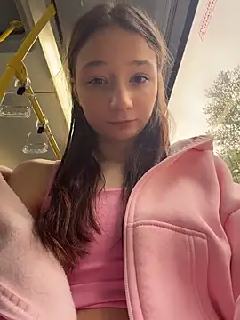 hiding-mila (F teen) - Show panties and rub them