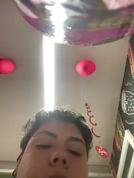 Hailey_Curvy