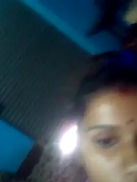 Raveena0990 webcam
