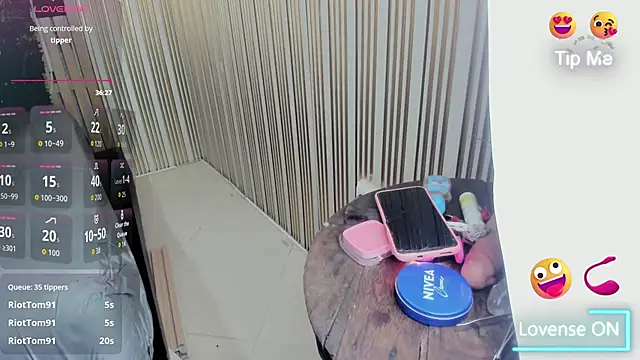thamaraa_ webcam