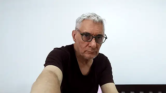 BIGUNCUTHARDCOCK webcam