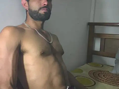 hideonbush051 webcam