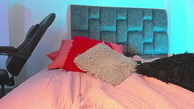 Madison_Rosee webcam