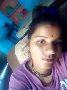 Raveena0990 webcam