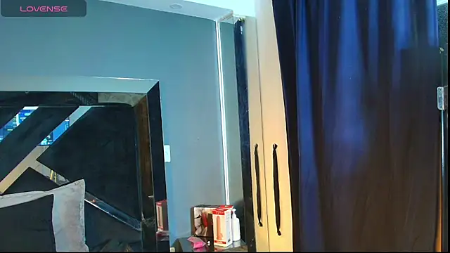 Adara_Ferrara webcam