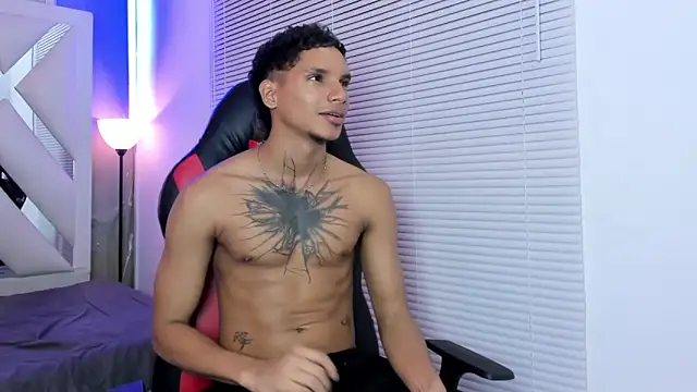 kai_storm77 webcam