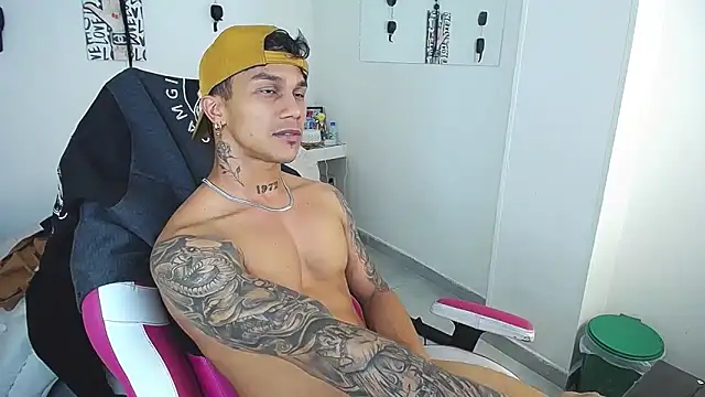Leonard_Price webcam