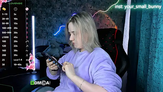 Your_small_bunny webcam