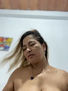 Jlo_69 webcam