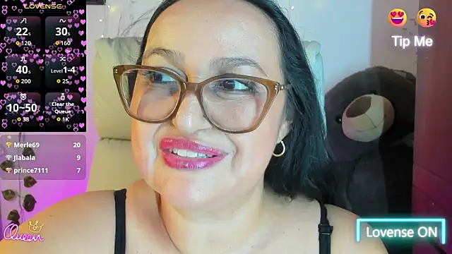 gia_nahomi - Gia_Nahomi's free webcam