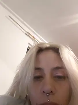 sofigirlgold webcam