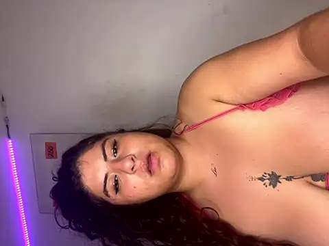 kylievoosx webcam