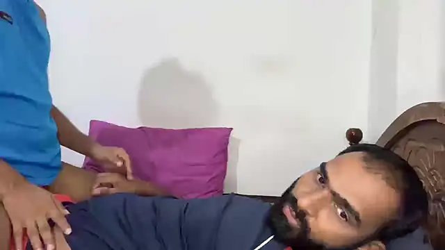 DesiDaddyandSon webcam