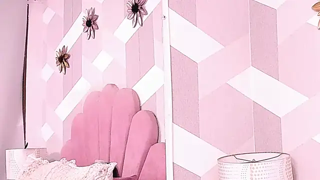 KylieMonnett webcam