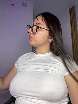 mia_khalaf webcam