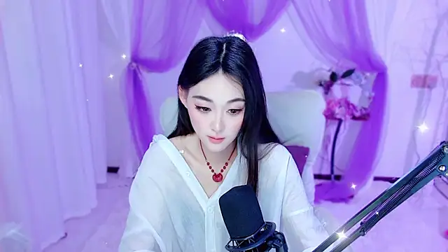 Tili_Lucky webcam