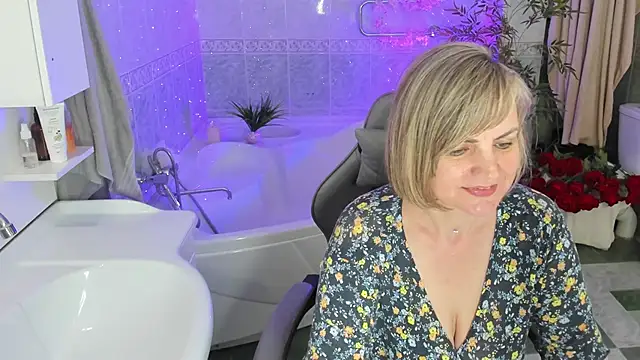 BettyGibsonn webcam