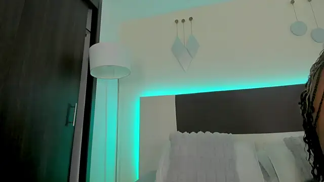 Sky_Loren webcam