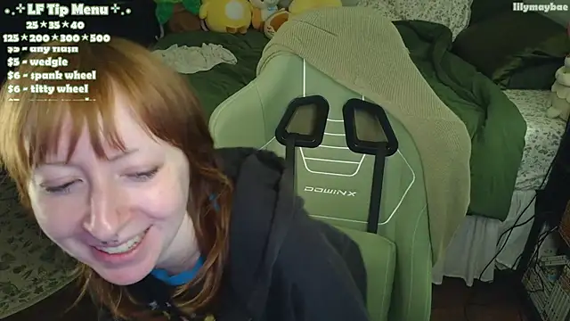 LilyMayBae webcam