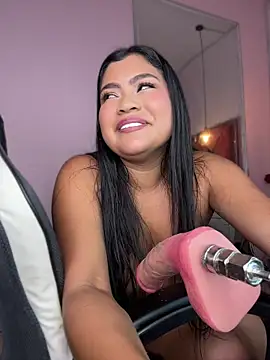 LunaaRosse webcam