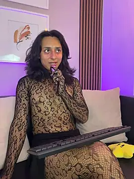 Elisasue webcam