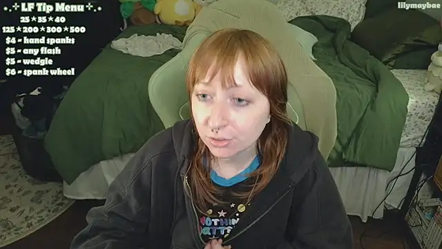LilyMayBae webcam