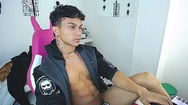 Leonard_Price webcam